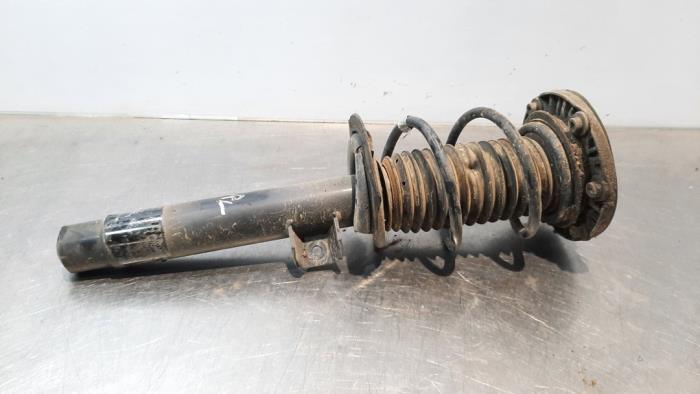 Front shock absorber, right BMW 1-Serie