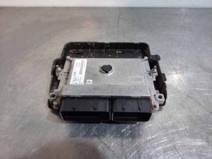 Ordinateur gestion moteur Peugeot 208