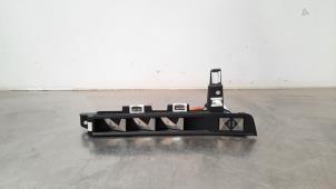 Gebruikte Schakelaar (diversen) DS Automobiles DS 7 Crossback 1.5 BlueHDI 130 Prijs € 48,40 Inclusief btw aangeboden door Autohandel Didier