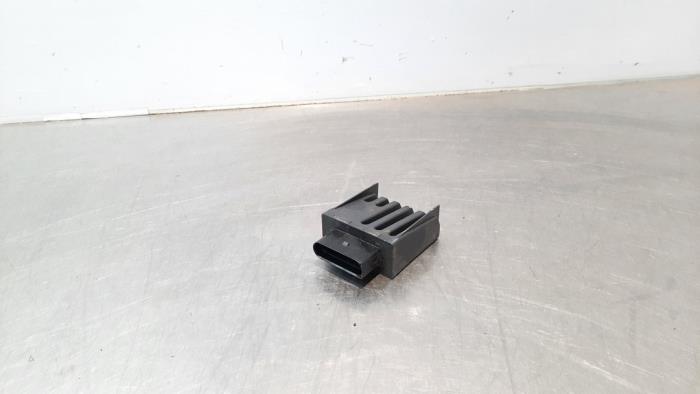 Brandstofpomp module Volkswagen Golf