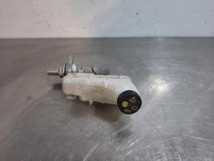 Gebruikte Hoofdremcilinder Renault Megane IV (RFBB) 1.2 Energy TCE 130 Prijs € 54,45 Inclusief btw aangeboden door Autohandel Didier