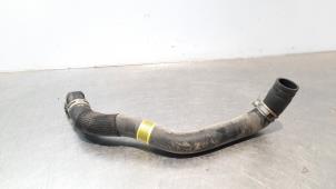Gebruikte Radiateurslang Kia Sportage (QL) 1.6 CRDi 16V 136 Prijs € 24,20 Inclusief btw aangeboden door Autohandel Didier