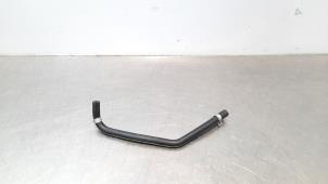 Gebruikte Koelwaterslang Kia Cee'd (JDB5) 1.4i 16V Prijs € 18,15 Inclusief btw aangeboden door Autohandel Didier