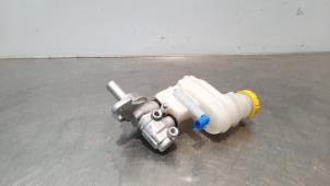 Gebruikte Hoofdremcilinder Fiat Panda/Pandina (312) 1.0 Hybrid Prijs € 54,45 Inclusief btw aangeboden door Autohandel Didier