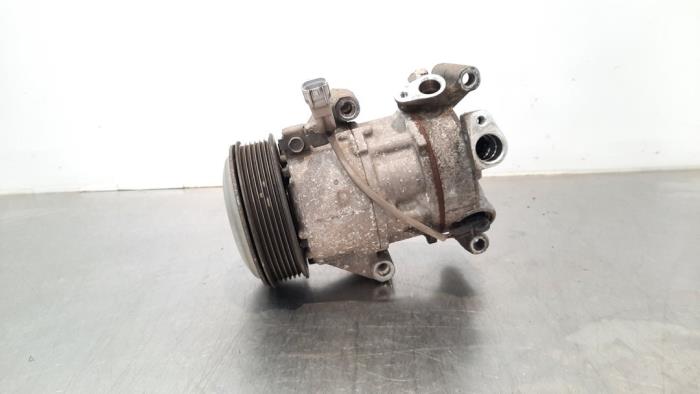 Pompe clim Toyota Yaris