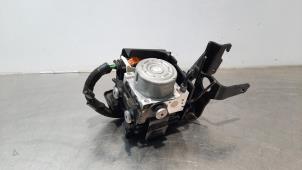 Gebruikte ABS Pomp Peugeot 208 II (UB/UH/UP) 1.2 Vti 12V PureTech 130 Prijs € 199,65 Inclusief btw aangeboden door Autohandel Didier