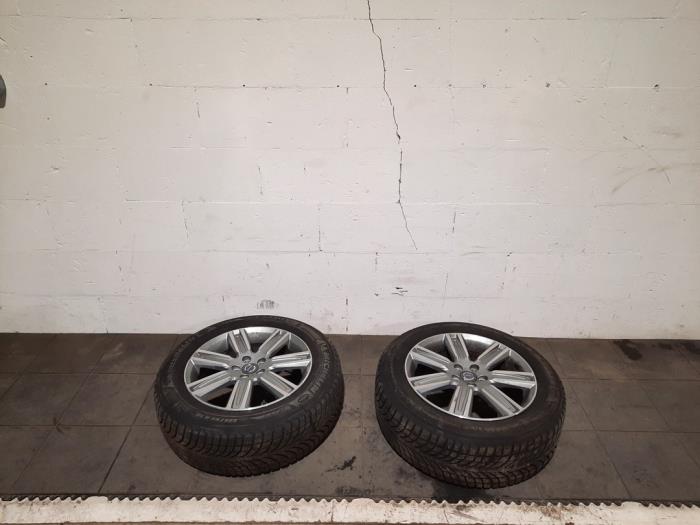 Set of wheels + winter tyres Volvo XC60