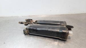 Gebruikte Koolstoffilter Skoda Karoq 1.0 TSI 12V Prijs € 30,25 Inclusief btw aangeboden door Autohandel Didier