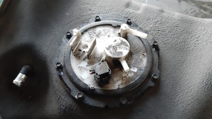 Electric fuel pump Kia Rio