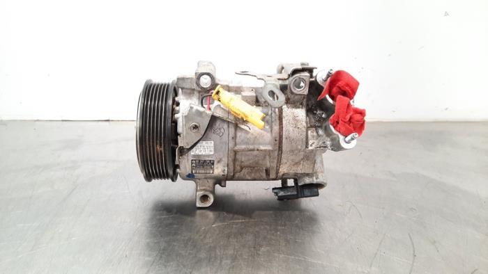 Pompe clim Peugeot 2008