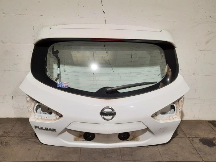 Hayon Nissan Pulsar