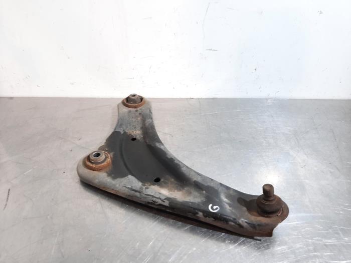 Spina dorsale anteriore sinistra Nissan Pulsar