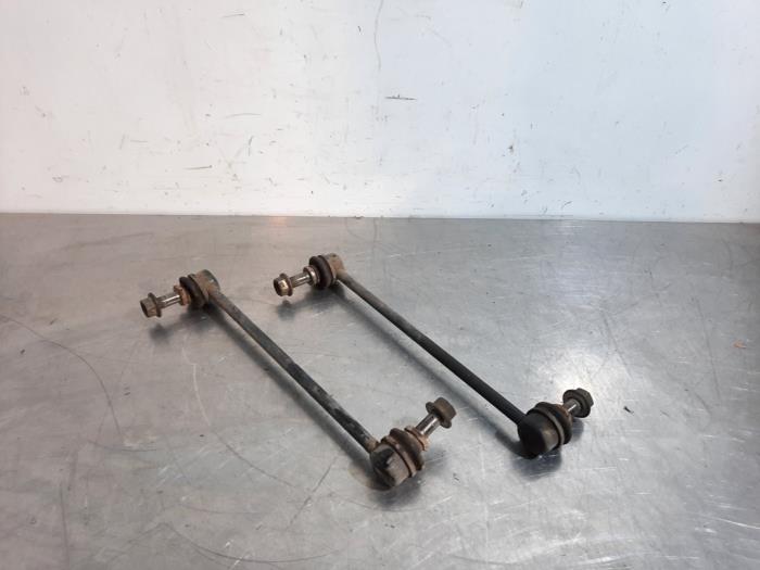 Anti-roll bar guide Nissan Pulsar