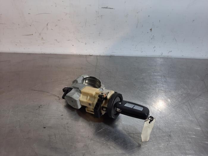 Kontaktslot+Sleutel Nissan Pulsar