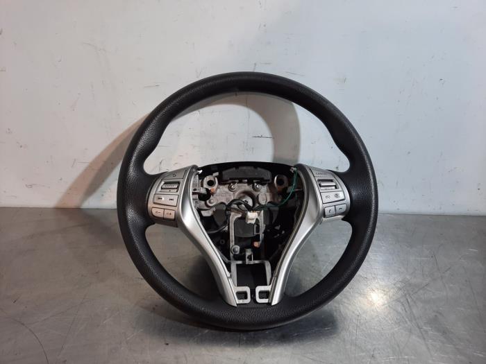 Stuurwiel Nissan Pulsar
