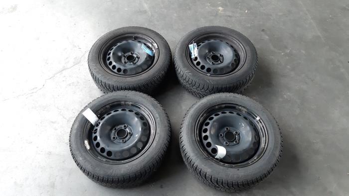 Set of wheels + winter tyres Volkswagen Polo