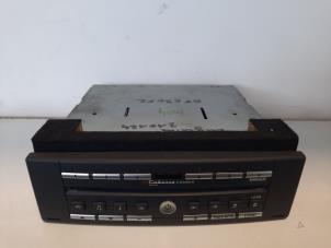 Gebruikte Radio Renault Laguna Prijs € 84,70 Inclusief btw aangeboden door Autohandel Didier