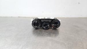 Gebruikte Airco bedieningspaneel Peugeot 208 I (CA/CC/CK/CL) 1.2 Vti 12V PureTech 82 Prijs € 96,80 Inclusief btw aangeboden door Autohandel Didier
