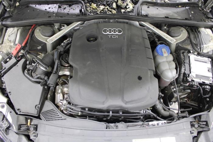Motor van een Audi A4 (B9) 2.0 35 TDI 16V 2017