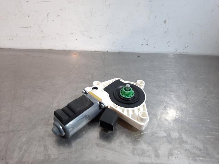 Moteur de vitre portière Mercedes CLA