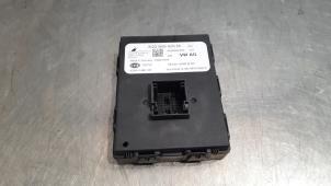 Gebruikte Module keyless vehicle Volkswagen Passat Variant (3G5) 1.6 TDI 16V Prijs € 96,80 Inclusief btw aangeboden door Autohandel Didier