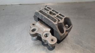 Gebruikte Motorrubber Ford Transit Custom 2.0 TDCi 16V Eco Blue 170 Prijs € 54,45 Inclusief btw aangeboden door Autohandel Didier