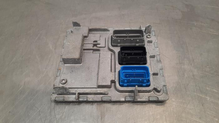 Ordinateur gestion moteur Opel Astra