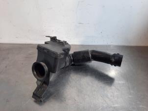 Gebruikte Luchtfilterhuis Opel Crossland (X) 1.2 Turbo 12V Prijs € 36,30 Inclusief btw aangeboden door Autohandel Didier