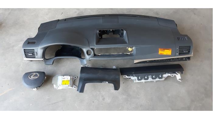 Airbag set + dashboard Lexus CT 200h