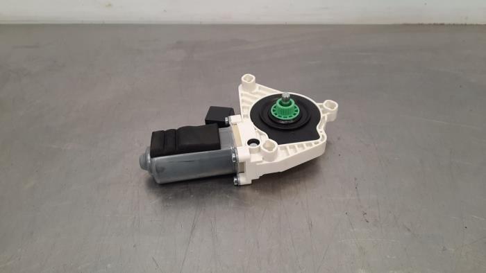 Moteur de vitre portière Mercedes CLA