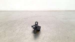 Gebruikte Temperatuursensor binnen Tesla Model 3 EV Prijs € 30,25 Inclusief btw aangeboden door Autohandel Didier