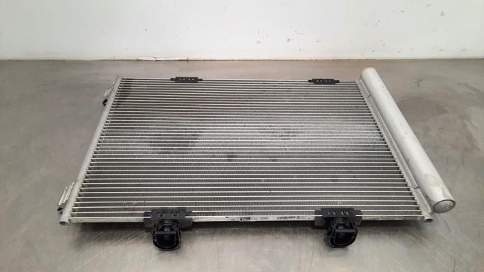 Air conditioning condenser