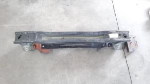 Gebruikte Bumperframe achter DS Automobiles DS 3/Crossback (UC/UJ/UR) 1.2 12V PureTech 155 Prijs € 133,10 Inclusief btw aangeboden door Autohandel Didier