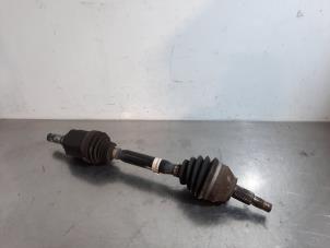 Gebruikte Homokineetas links-voor Alfa Romeo 159 (939AX) 1.9 JTDm Prijs € 133,10 Inclusief btw aangeboden door Autohandel Didier