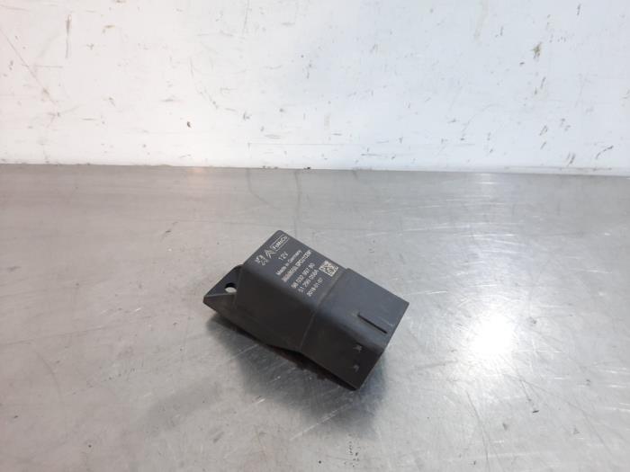 Glow plug relay Peugeot 308