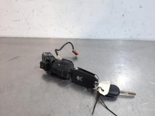 Gebruikte Kontaktslot + computer Peugeot 308 (L3/L8/LB/LH/LP) 1.6 HDi Prijs € 36,30 Inclusief btw aangeboden door Autohandel Didier