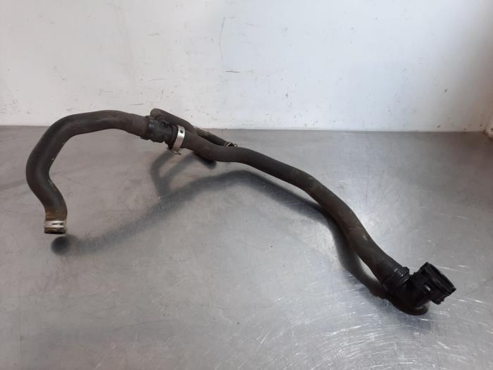 Radiator hose Peugeot 308