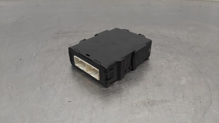 Ordinateur réservoir automatique Toyota Auris