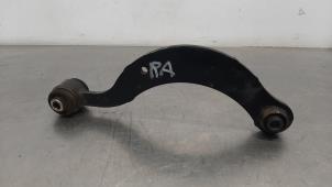 Gebruikte Draagarm rechts-achter Toyota Auris (E18) 1.8 16V Hybrid Prijs € 30,25 Inclusief btw aangeboden door Autohandel Didier