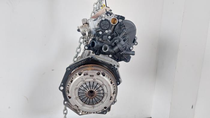 Motor van een Volkswagen Passat Variant (3G5) 1.4 TSI 16V 2018