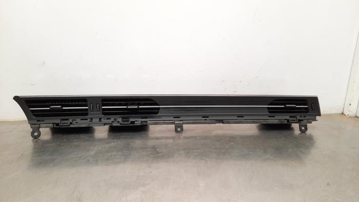 Grille aération tableau de bord Audi A6