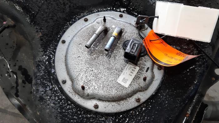 Pompe carburant électrique Mazda CX-5