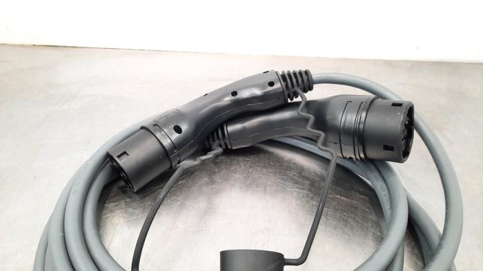 Câble de recharge électrique BMW I4