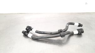 Gebruikte Radiateurslang BMW i4 (G26) M50 84 kWh Prijs € 30,25 Inclusief btw aangeboden door Autohandel Didier