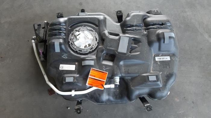 Réservoir de carburant Mercedes GLB-Klasse