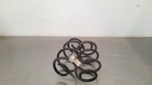 Gebruikte Veerschroef achter Mercedes GLB (247.6) 1.3 GLB-200 Turbo 16V Prijs € 66,55 Inclusief btw aangeboden door Autohandel Didier