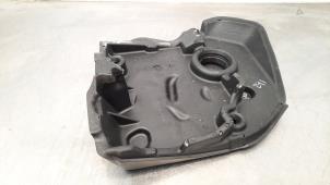 Gebruikte Afdekplaat motor Mercedes GLB (247.6) 1.3 GLB-200 Turbo 16V Prijs € 48,40 Inclusief btw aangeboden door Autohandel Didier