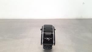 Gebruikte Start/Stop schakelaar DS Automobiles DS 7 Crossback 1.5 BlueHDI 130 Prijs € 30,25 Inclusief btw aangeboden door Autohandel Didier