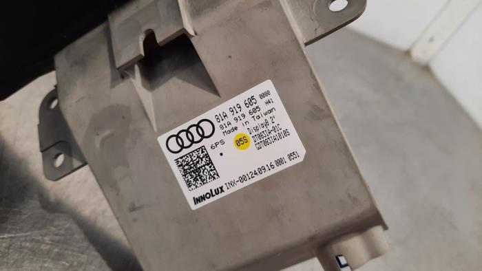 Navigatie Display van een Audi Q2 (GAB/GAG) 1.6 30 TDI 16V 2017