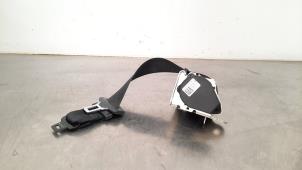 Gebruikte Veiligheidsgordel midden-achter Maserati Ghibli III 3.0 Diesel Prijs € 133,10 Inclusief btw aangeboden door Autohandel Didier